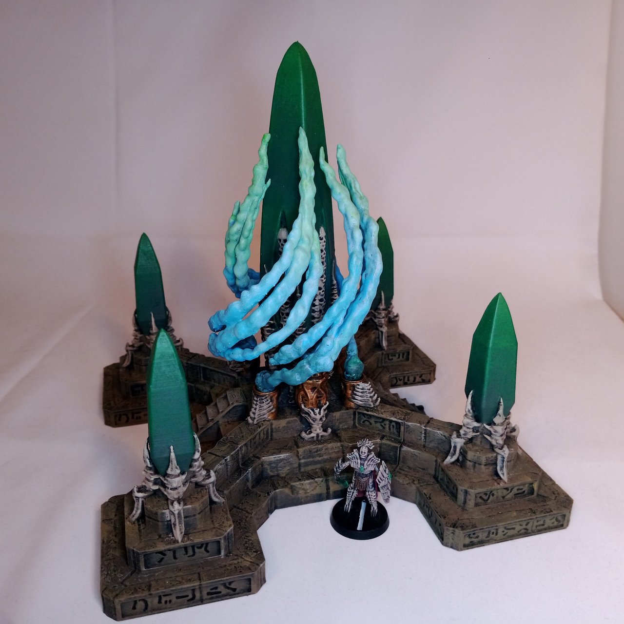 Daybreak Miniatures April 2024 Daybreak Miniatures  MINISTL 14